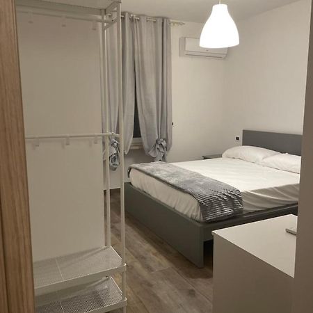 A Casa Di Nene Beb Acomodação com café da manhã Lesina Exterior foto